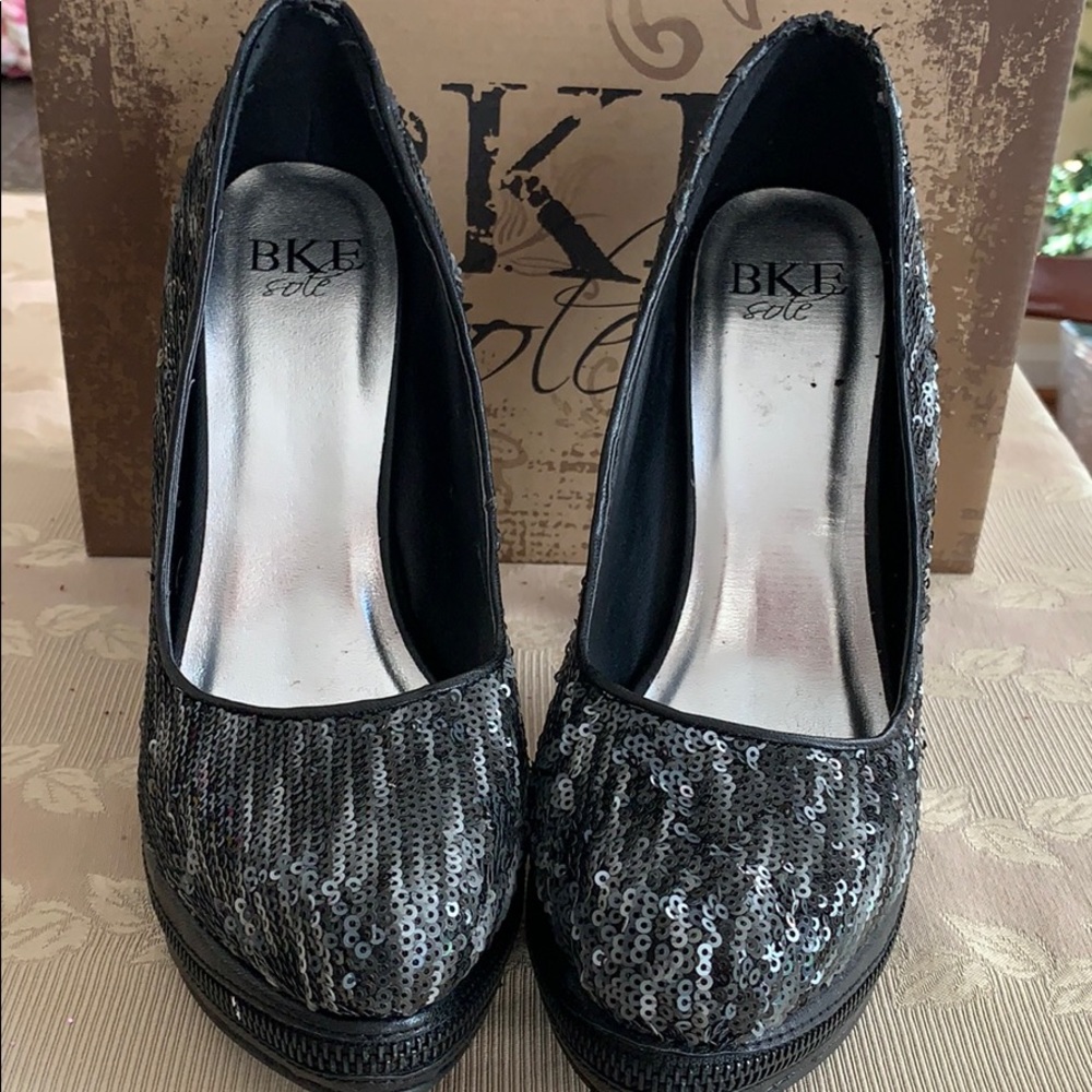Black sequin 4 1/2 heels